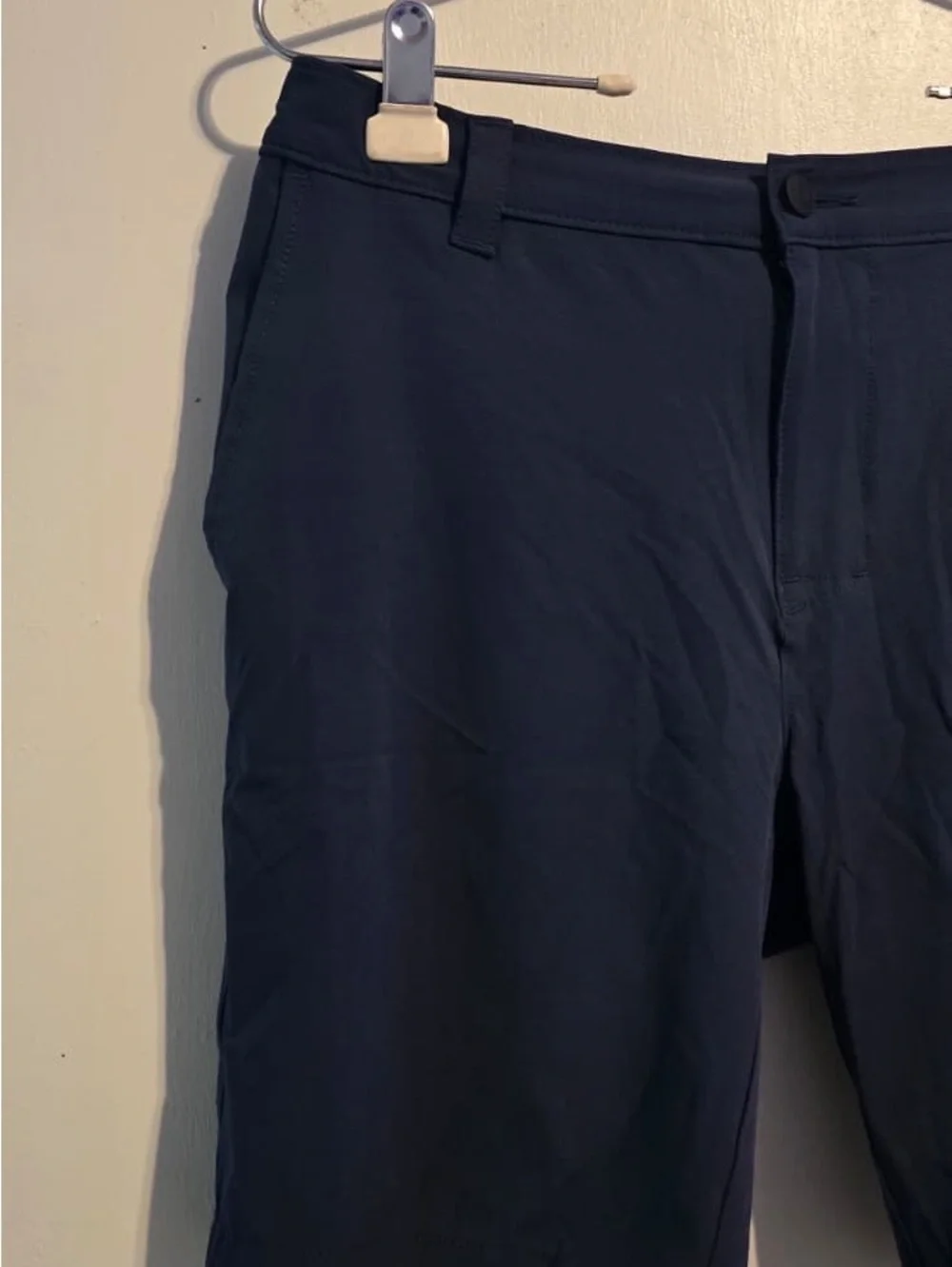 Banana Republic Men's Navy Flat-Front Shorts